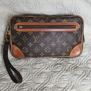 Authentic Louis Vuitton Clutch